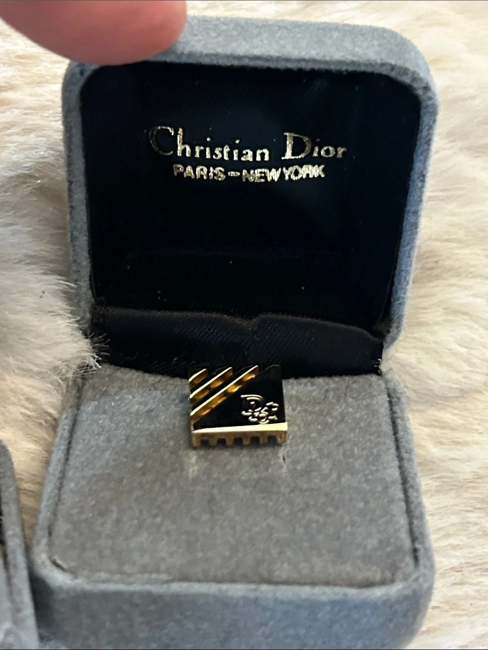 Christian Dior Vintage 70’s/80’s gold tone square cuff link set in original box